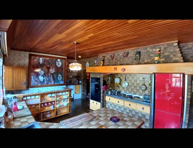 5 BEDROOM HOUSE FOR SALE IN UNITAS PARK